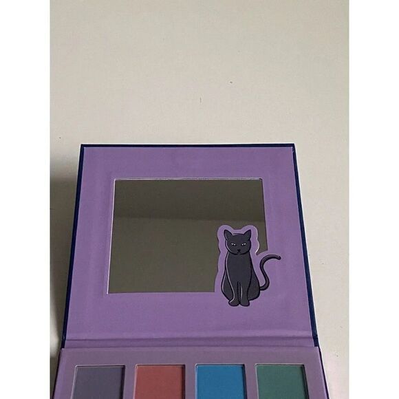 Taste Beauty Disney Hocus Pocus Tonight We Fly 12 Count Eyeshadow Palette NEW - Picture 5 of 14